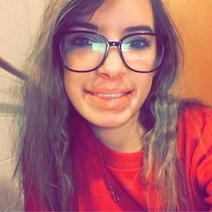 Meet your Posher, Katelyn